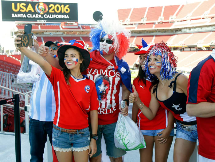 Chile-fans-d2af53ca54204ff2855966d718c17be9-0.jpg